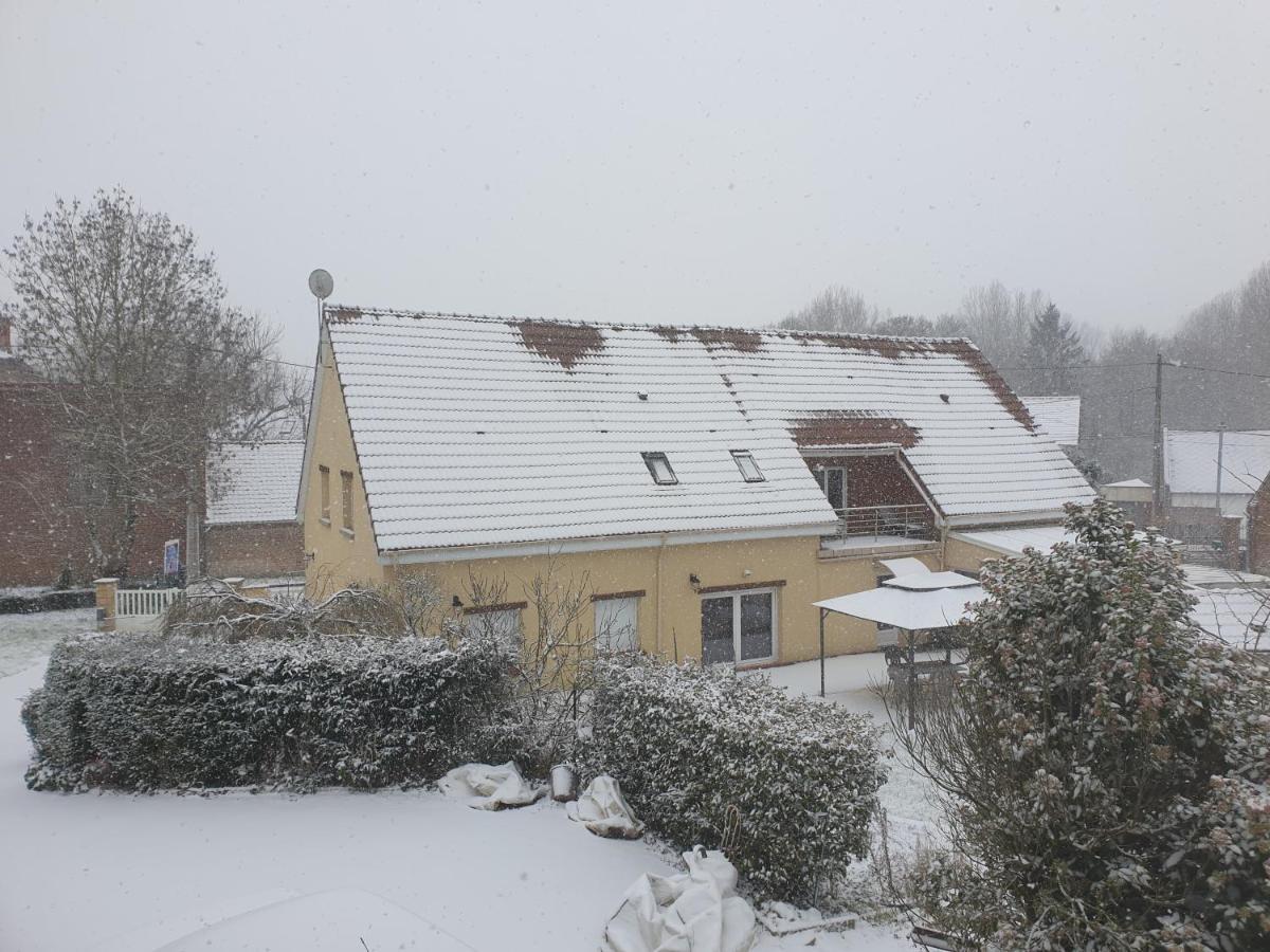 Au Relais Du Canal à Grand Gabarit Nesle Bagian luar foto