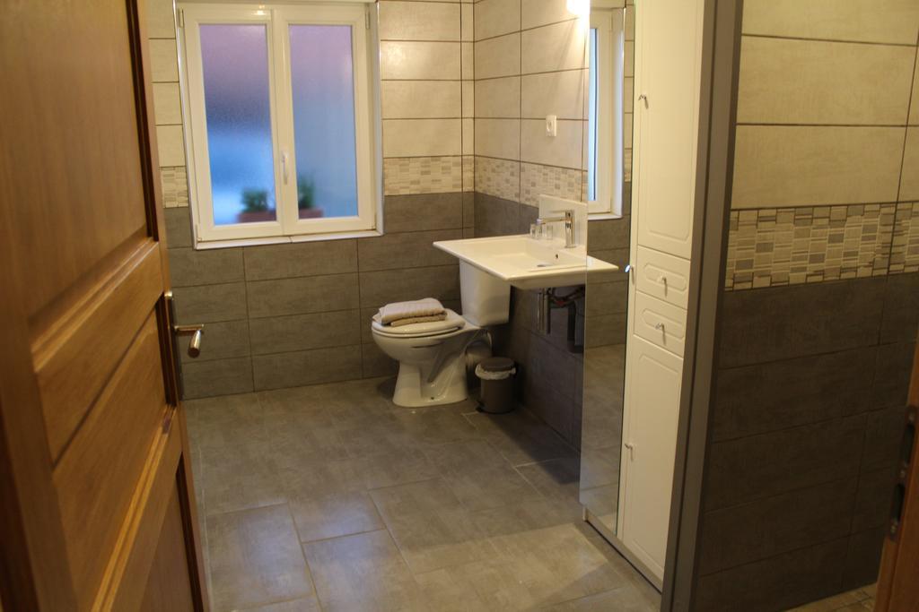 Au Relais Du Canal à Grand Gabarit Nesle Bagian luar foto